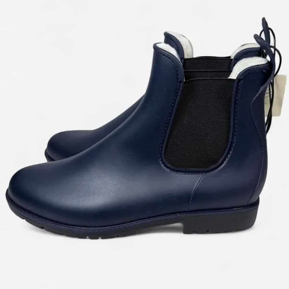 NWT Chelsea Rain Boots Women’s 9 Navy Blue Fleece Lined Ankle Booties